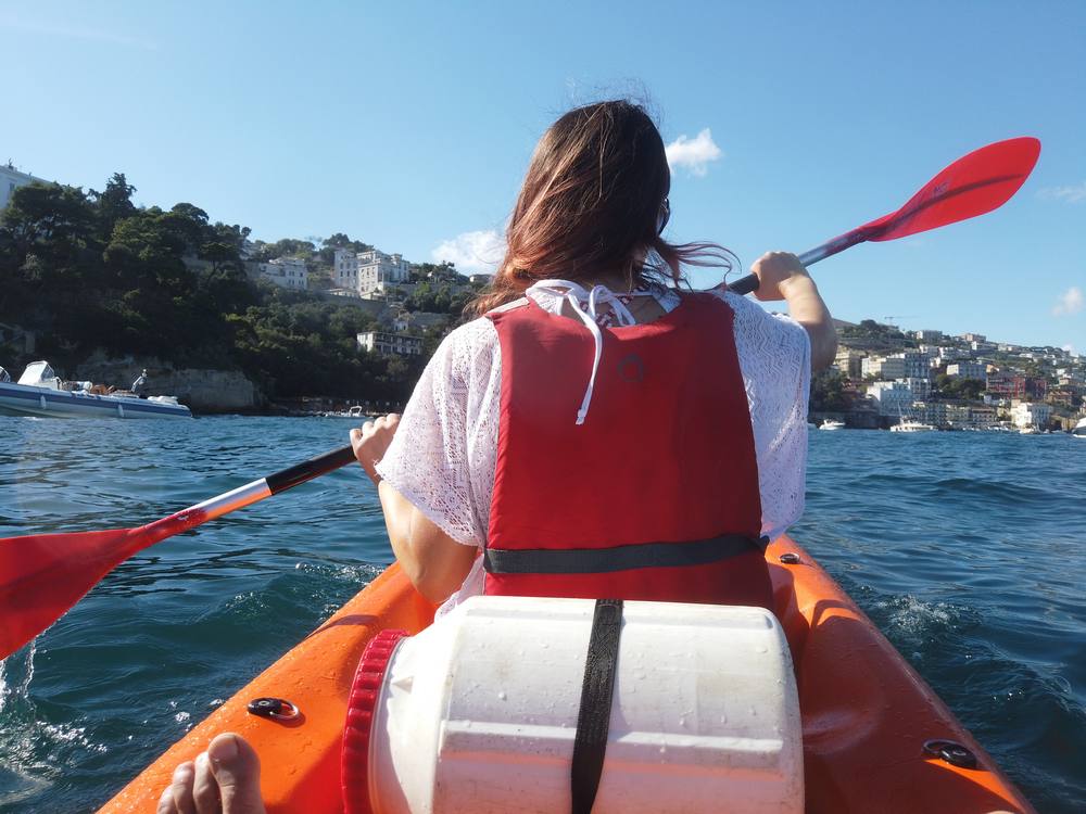 Relax in kayak al tramonto a Napoli